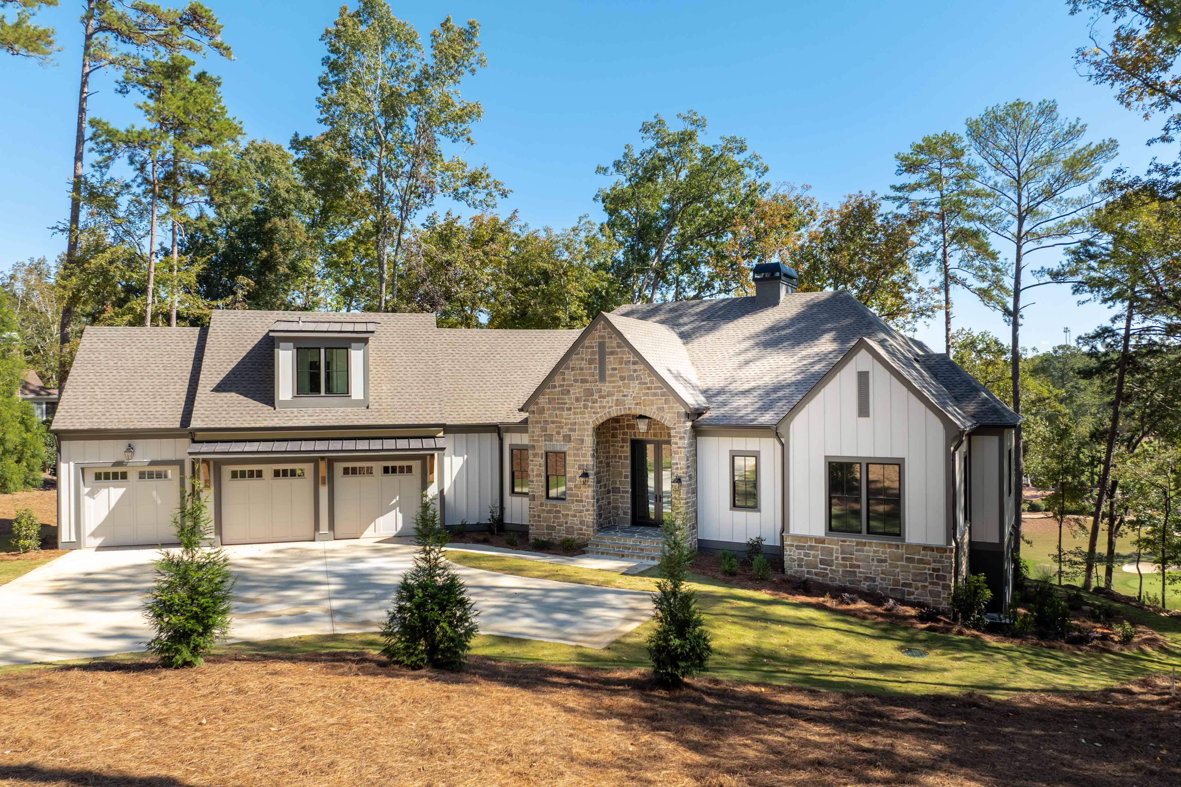 1050 Maple Ridge Way image 4